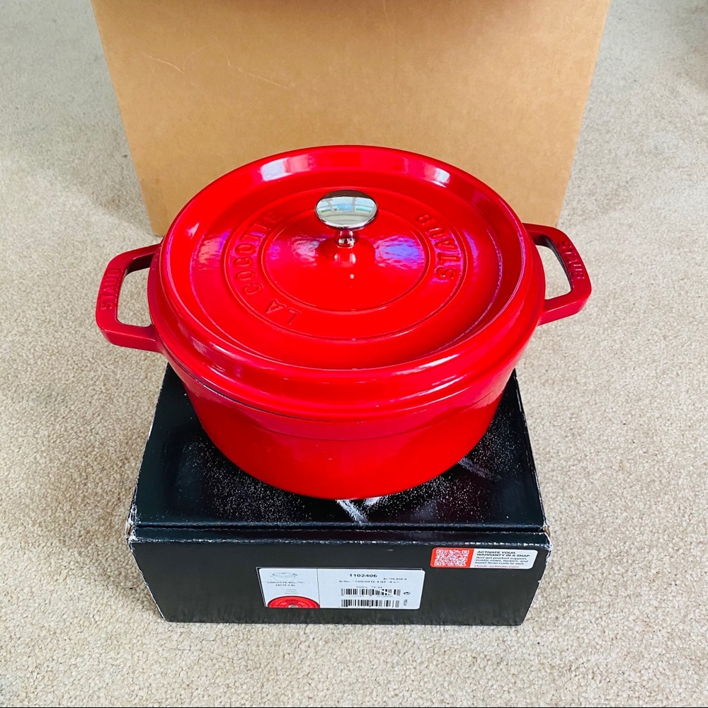 Staub cast iron 4qt red 24cm